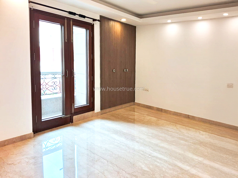 3 BHK Flat For Rent in Defence Colony