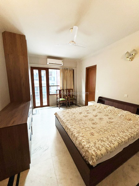 3 BHK Builder Floor For Rent in Vasant Vihar