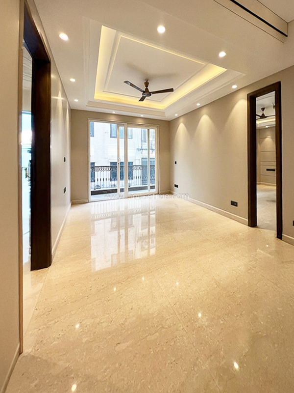 3 BHK Flat For Rent in Defence Colony