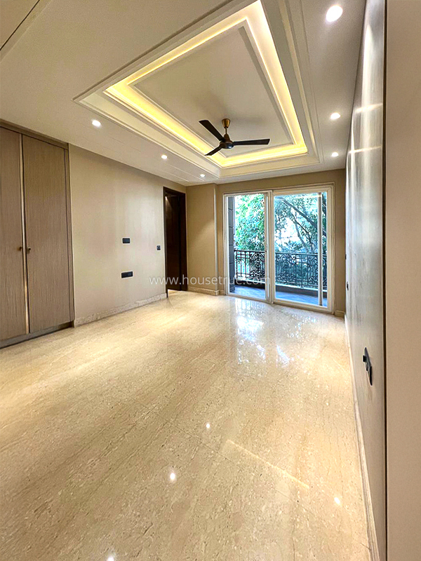 3 BHK Flat For Rent in Defence Colony