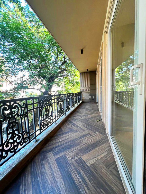 3 BHK Flat For Rent in Defence Colony