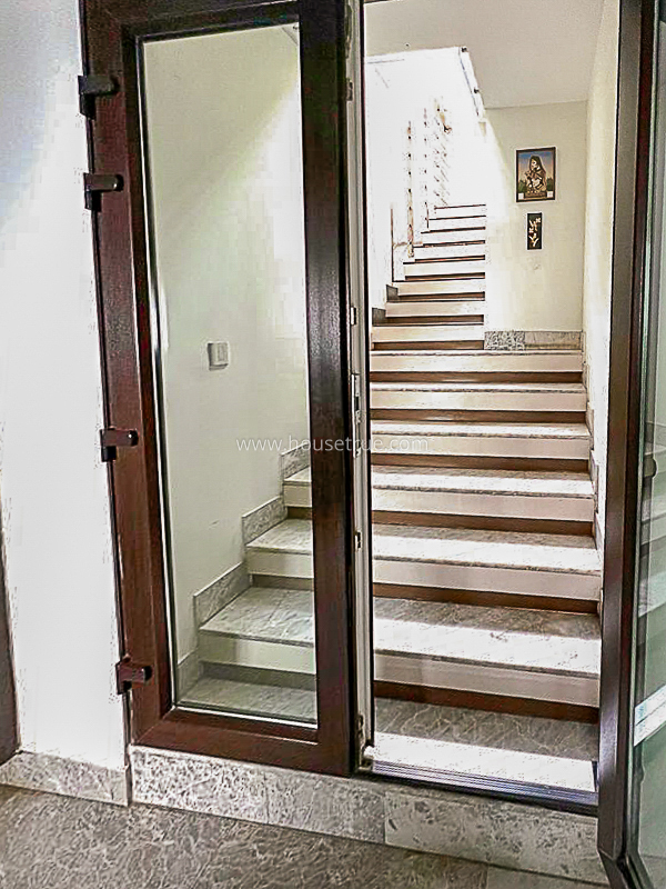 4 BHK Builder Floor For Sale in Anand Niketan