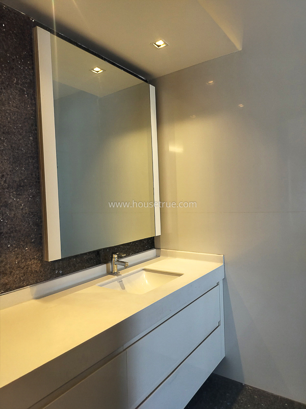 3 BHK Builder Floor For Rent in Safdarjung Development Area