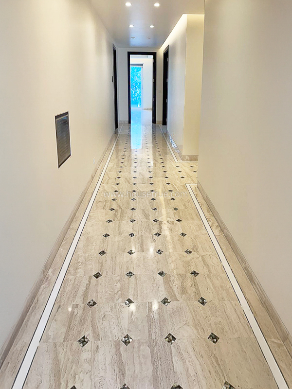 4 BHK Flat For Sale in Vasant Vihar