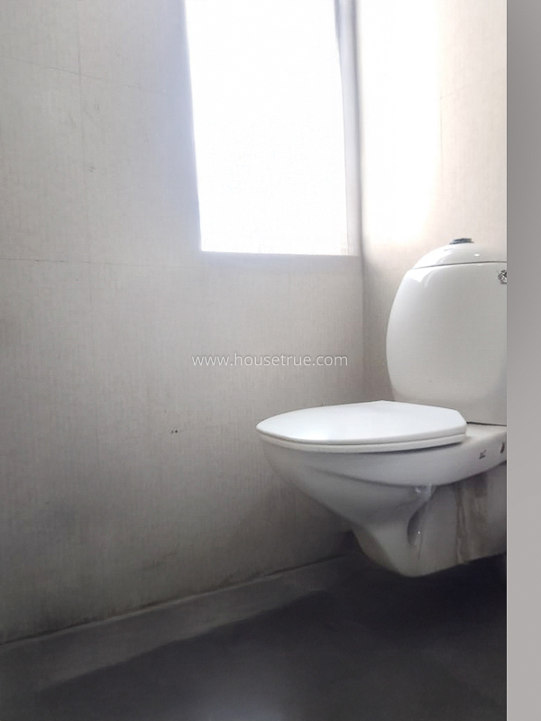 Office Space Lease in Mohan Cooperative Industrial Estate Mathura Road