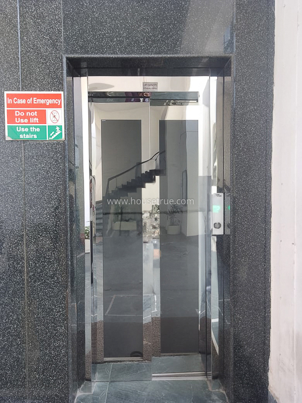 Office Space Lease in Mohan Cooperative Industrial Estate Mathura Road