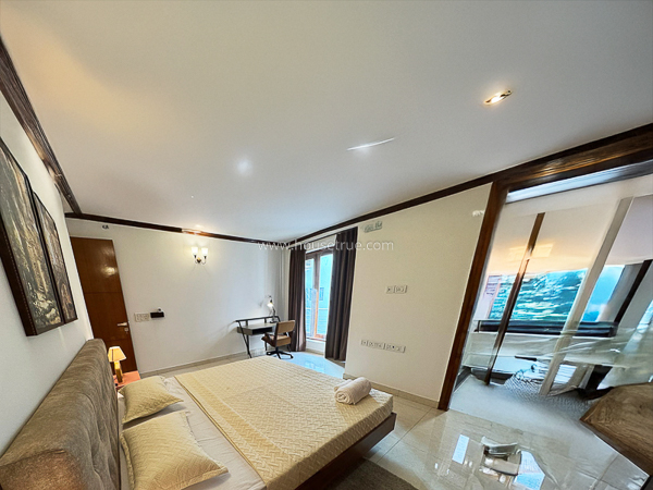 1 BHK Flat For Rent in Chanakyapuri