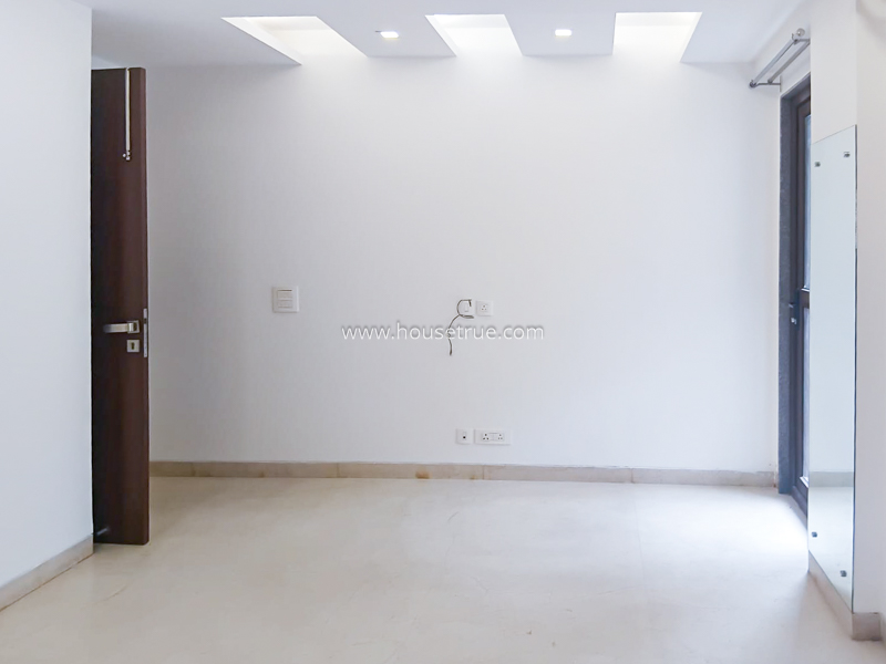 3 BHK Flat For Rent in Defence Colony