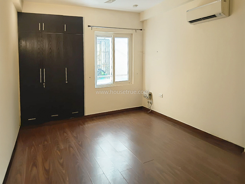 4 BHK Flat For Rent in New Friends Colony