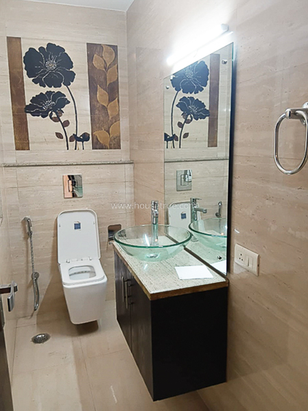 4 BHK Flat For Rent in New Friends Colony