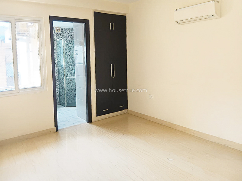 4 BHK Flat For Rent in New Friends Colony