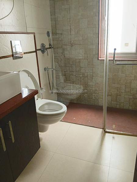 4 BHK Flat For Rent in New Friends Colony