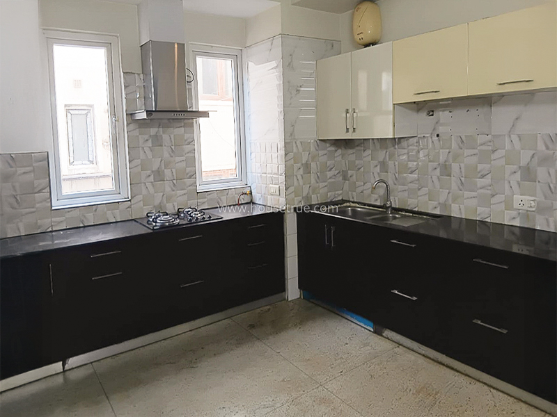 4 BHK Flat For Rent in New Friends Colony