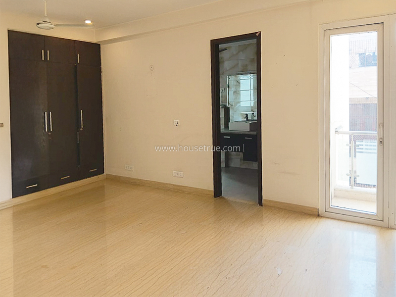 4 BHK Flat For Rent in New Friends Colony