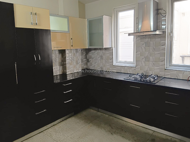 4 BHK Flat For Rent in New Friends Colony