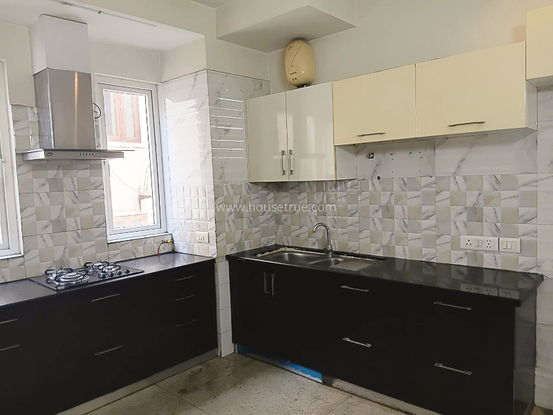 4 BHK Flat For Rent in New Friends Colony