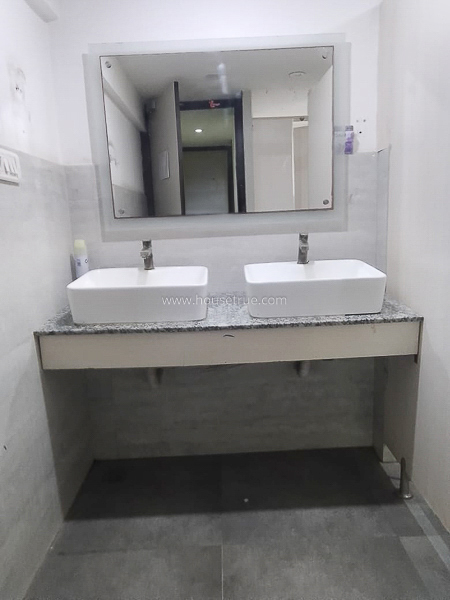 Office Space Lease in Mohan Cooperative Industrial Estate Mathura Road