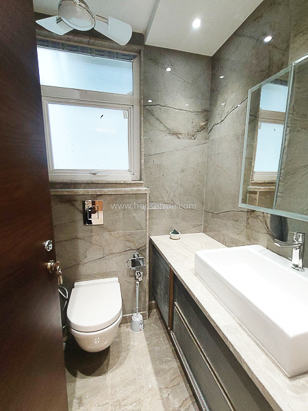 3 BHK Builder Floor For Rent in Safdarjung Development Area