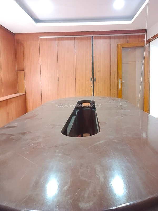 Office Space Lease in Green Park