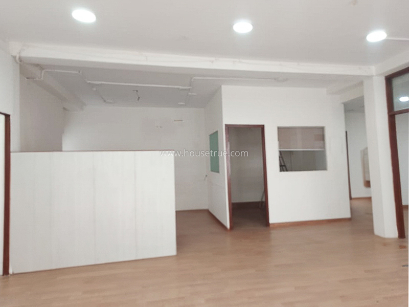 Office Space Lease in Green Park