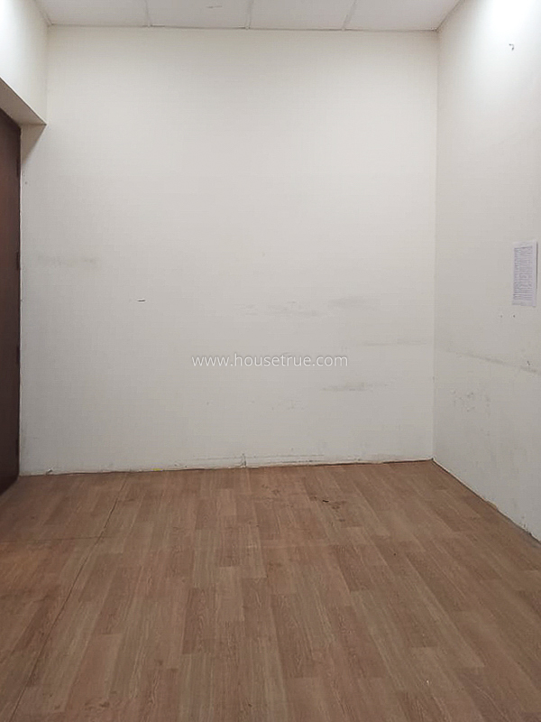 Office Space Lease in Green Park