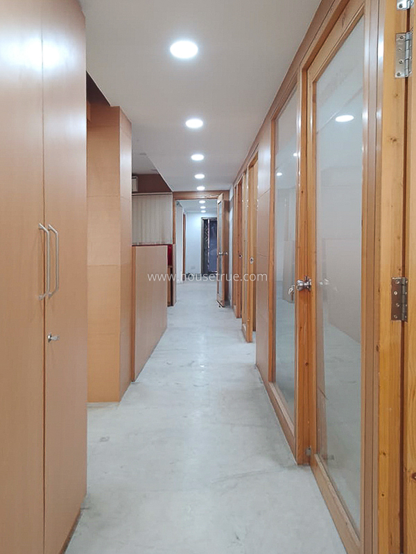 Office Space Lease in Green Park