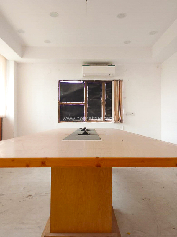 Office Space Lease in Green Park