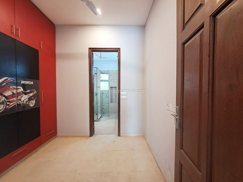 6 BHK Farm House For Sale in Chattarpur