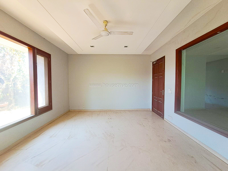 6 BHK Farm House For Sale in Chattarpur