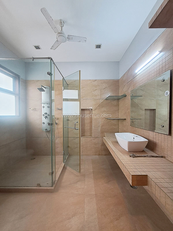 6 BHK Farm House For Sale in Chattarpur