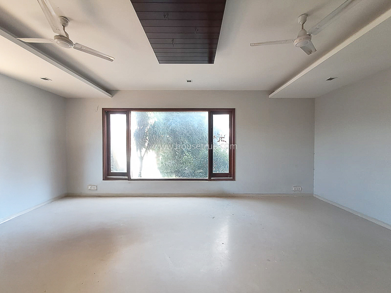 6 BHK Farm House For Sale in Chattarpur