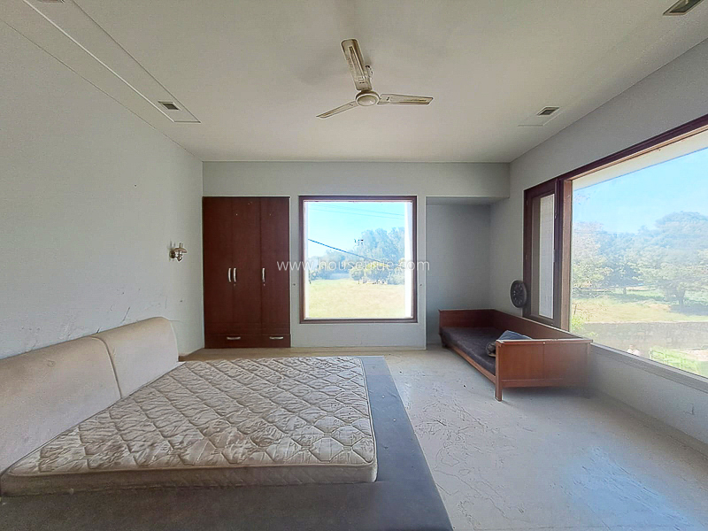 6 BHK Farm House For Sale in Chattarpur