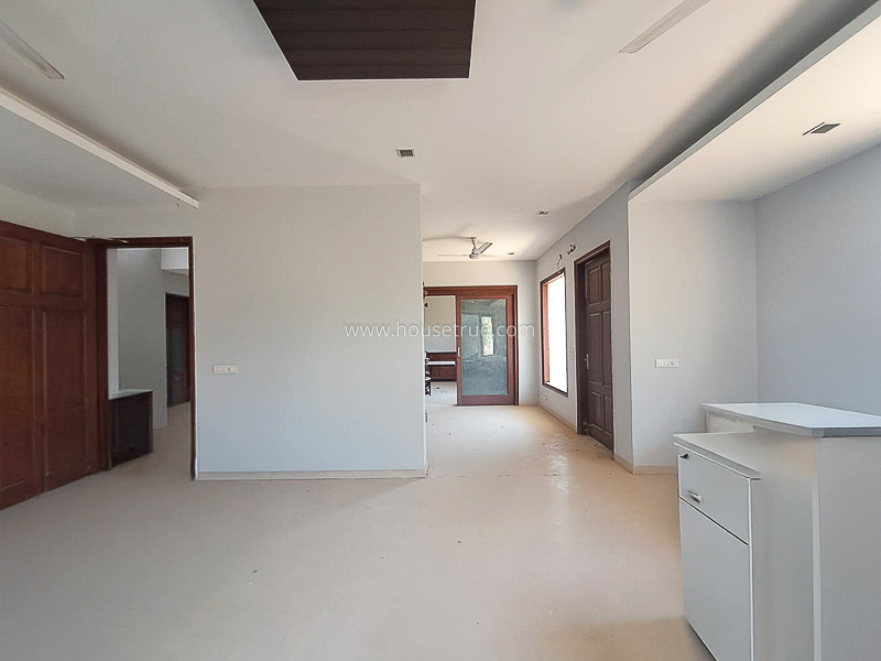 6 BHK Farm House For Sale in Chattarpur