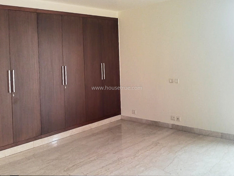 4 BHK Flat For Sale in Greater Kailash Part 1