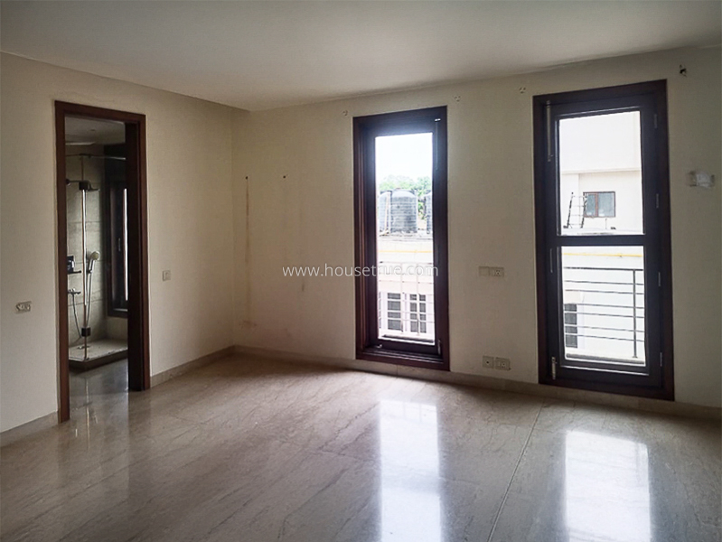 4 BHK Flat For Sale in Greater Kailash Part 1
