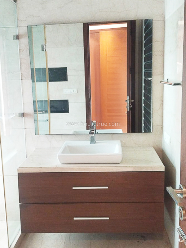 4 BHK Flat For Sale in Greater Kailash Part 1