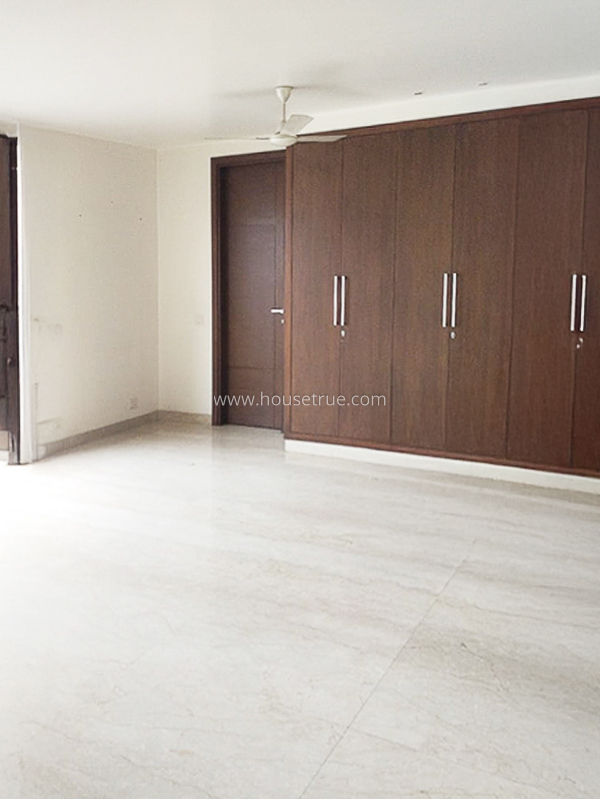 4 BHK Flat For Sale in Greater Kailash Part 1
