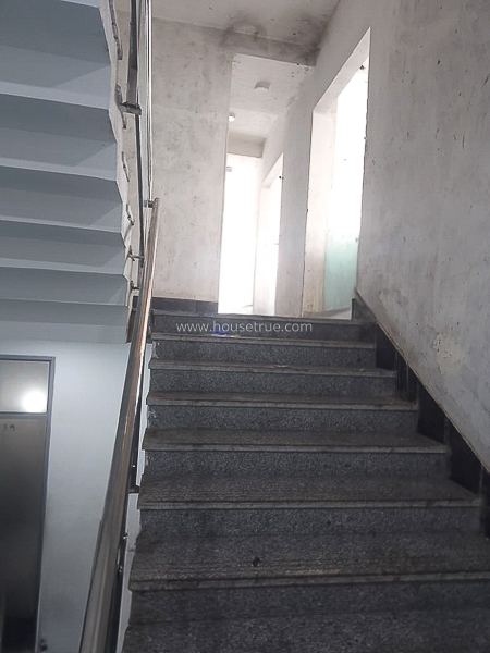 Retail Space Lease in Green Park