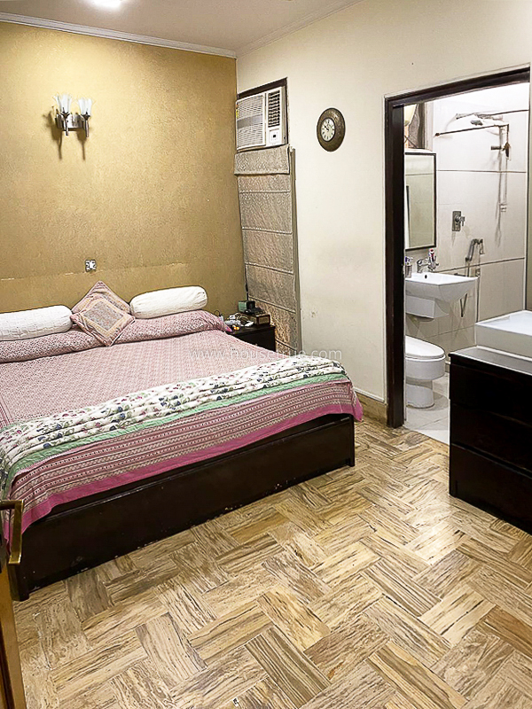 3 BHK Flat For Sale in Greater Kailash Part 1