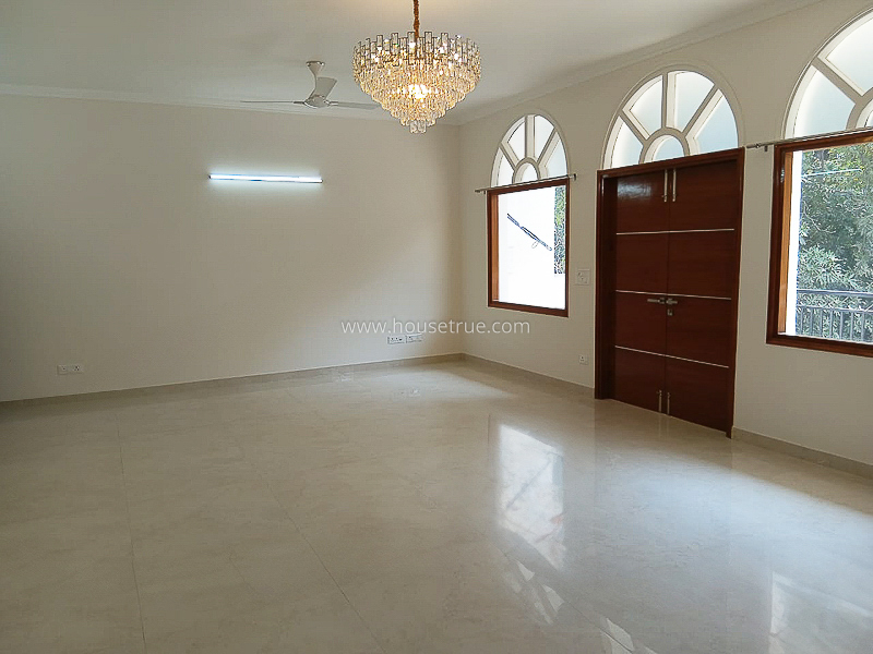 3 BHK Flat For Rent in Defence Colony