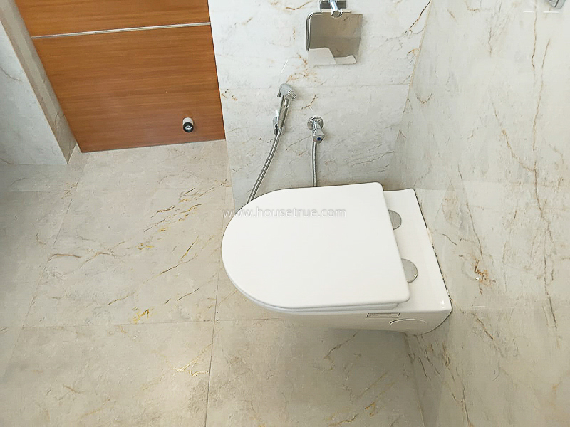 3 BHK Flat For Rent in Defence Colony