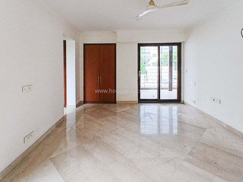4 BHK Flat For Sale in New Friends Colony