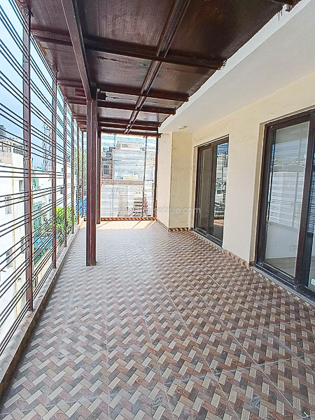 4 BHK Flat For Sale in New Friends Colony