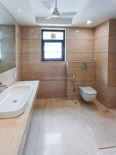 4 BHK Flat For Sale in New Friends Colony