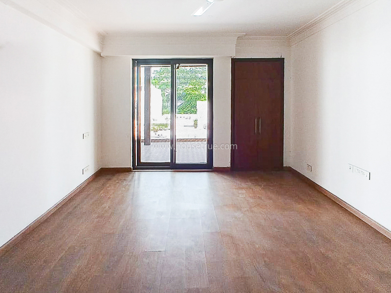 4 BHK Flat For Sale in New Friends Colony