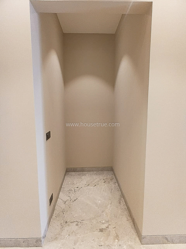 4 BHK Flat For Sale in Greater Kailash Part 1