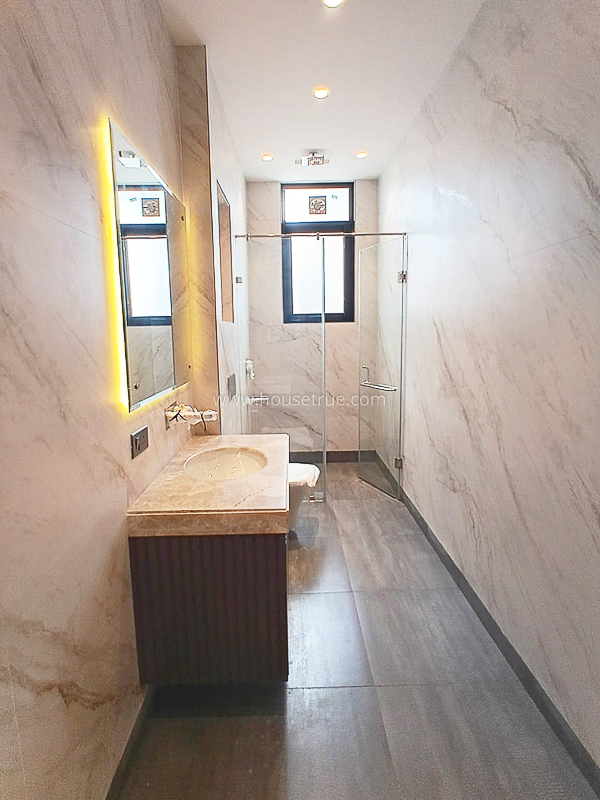 4 BHK Flat For Sale in Greater Kailash Part 1