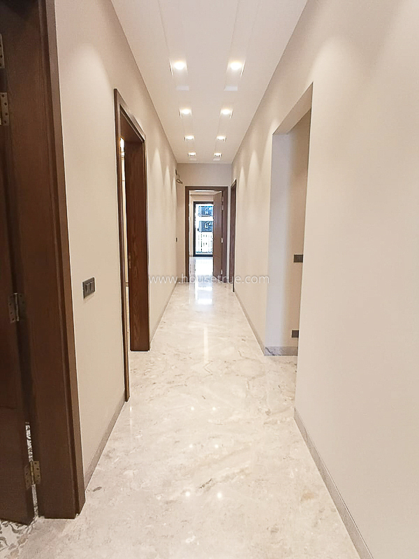 4 BHK Flat For Sale in Greater Kailash Part 1