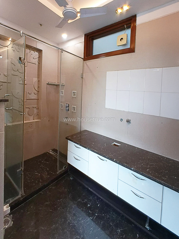 4 BHK Flat For Sale in Greater Kailash Part 1