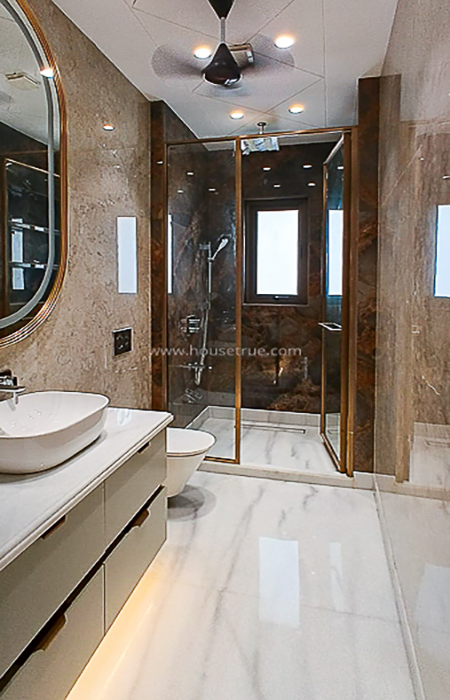 2 BHK Flat For Rent in Defence Colony